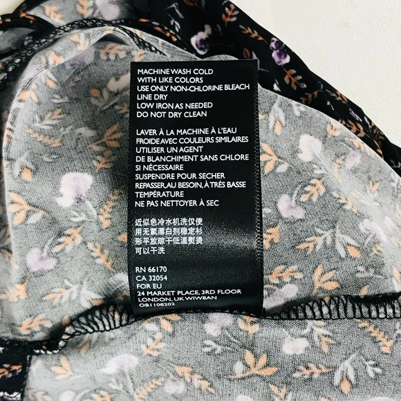 Urban Outfitters Women's XS Jumpsuit Black Floral Backless Short Sleeve AZ26 NWT - Picture 5 of 7